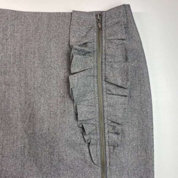 Banana Republic Gray Ruffle Wool Blend Front Zip Stretch Skirt Sz 4 - Picture 2 of 4
